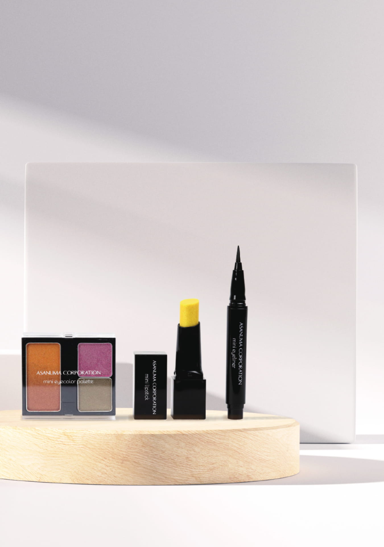 Mini and travel-sized make-up(61ページ目)