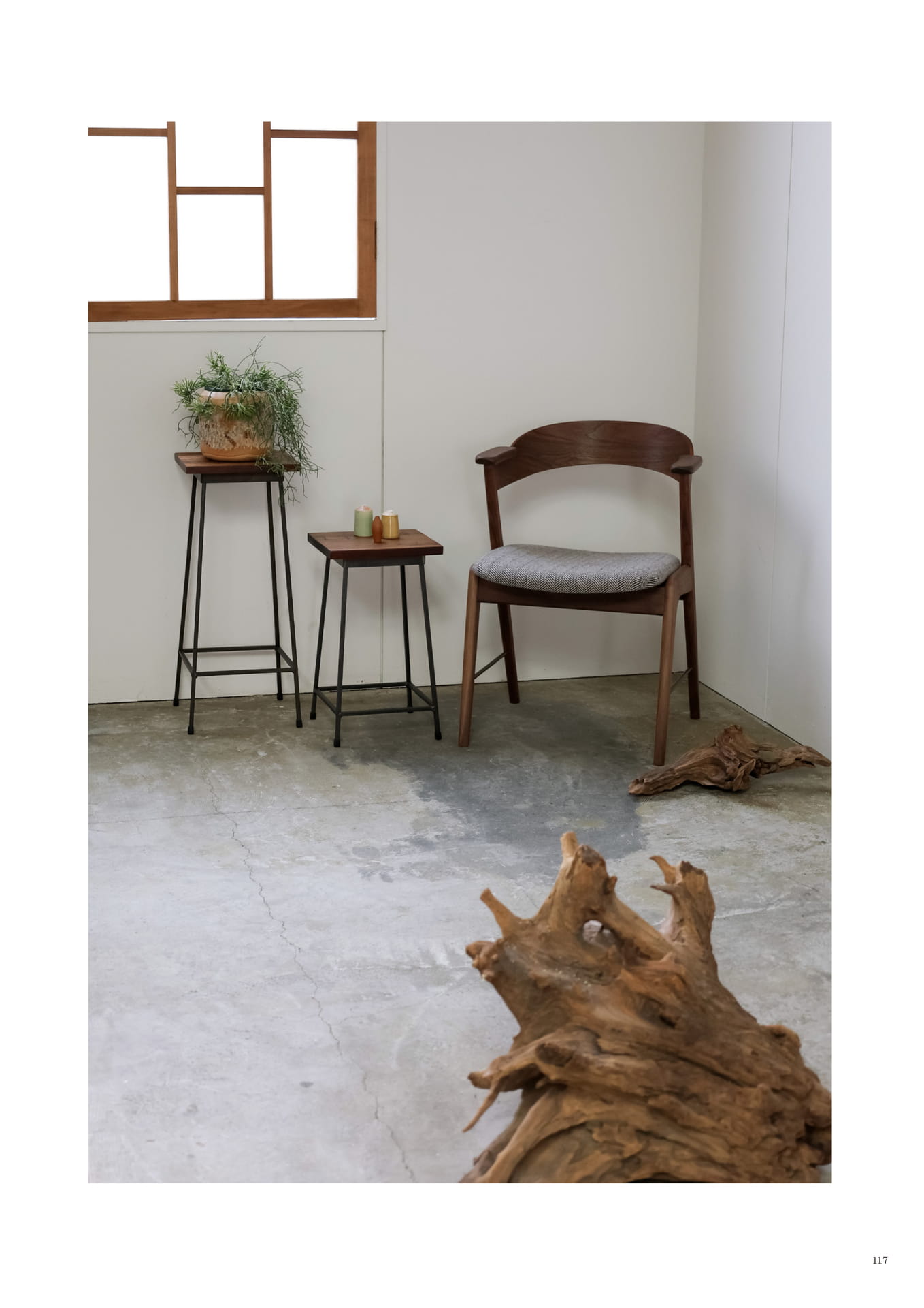 117 | CHAIR(119ページ目)