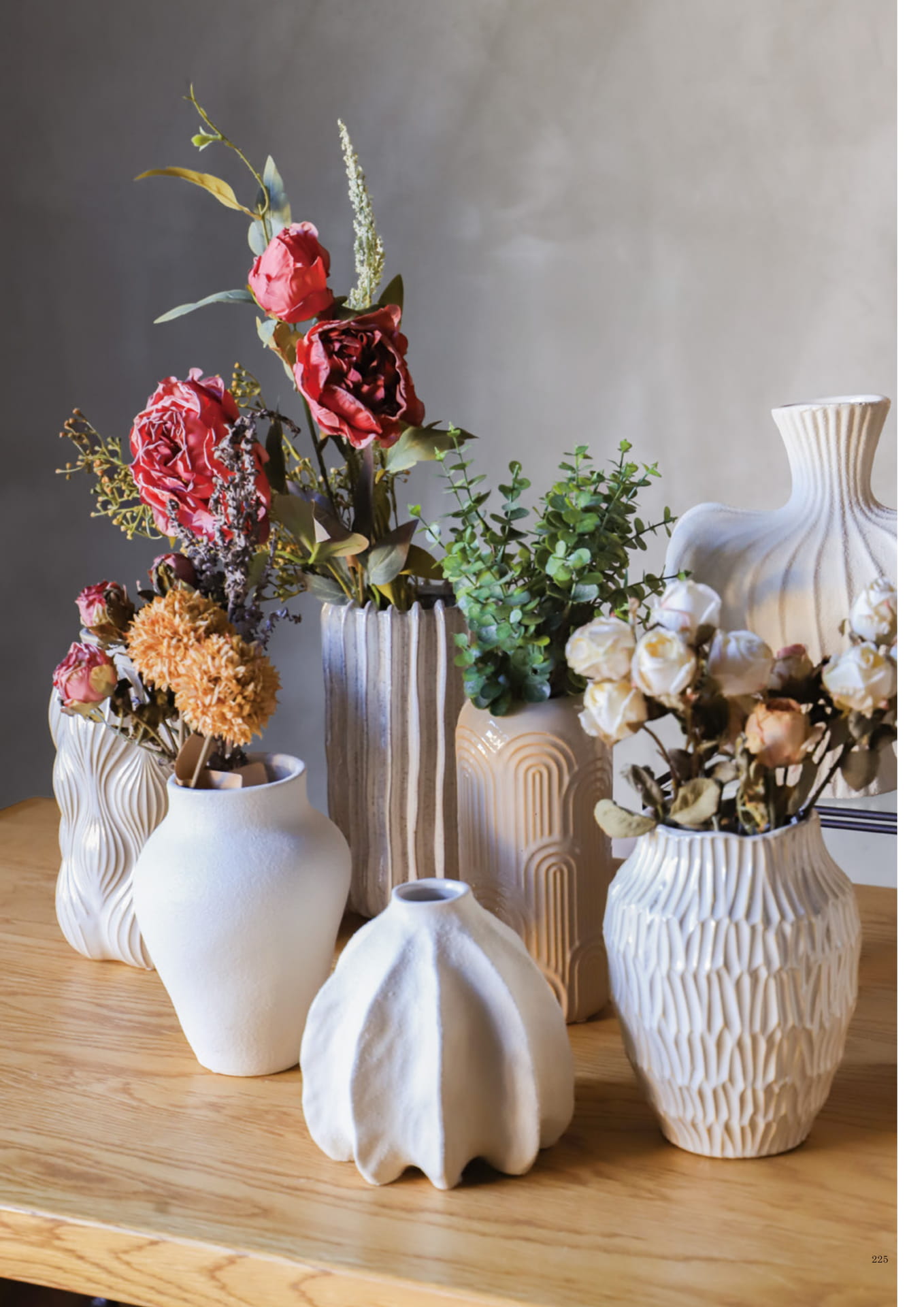 225 | INTERIOR GOODS(227ページ目)