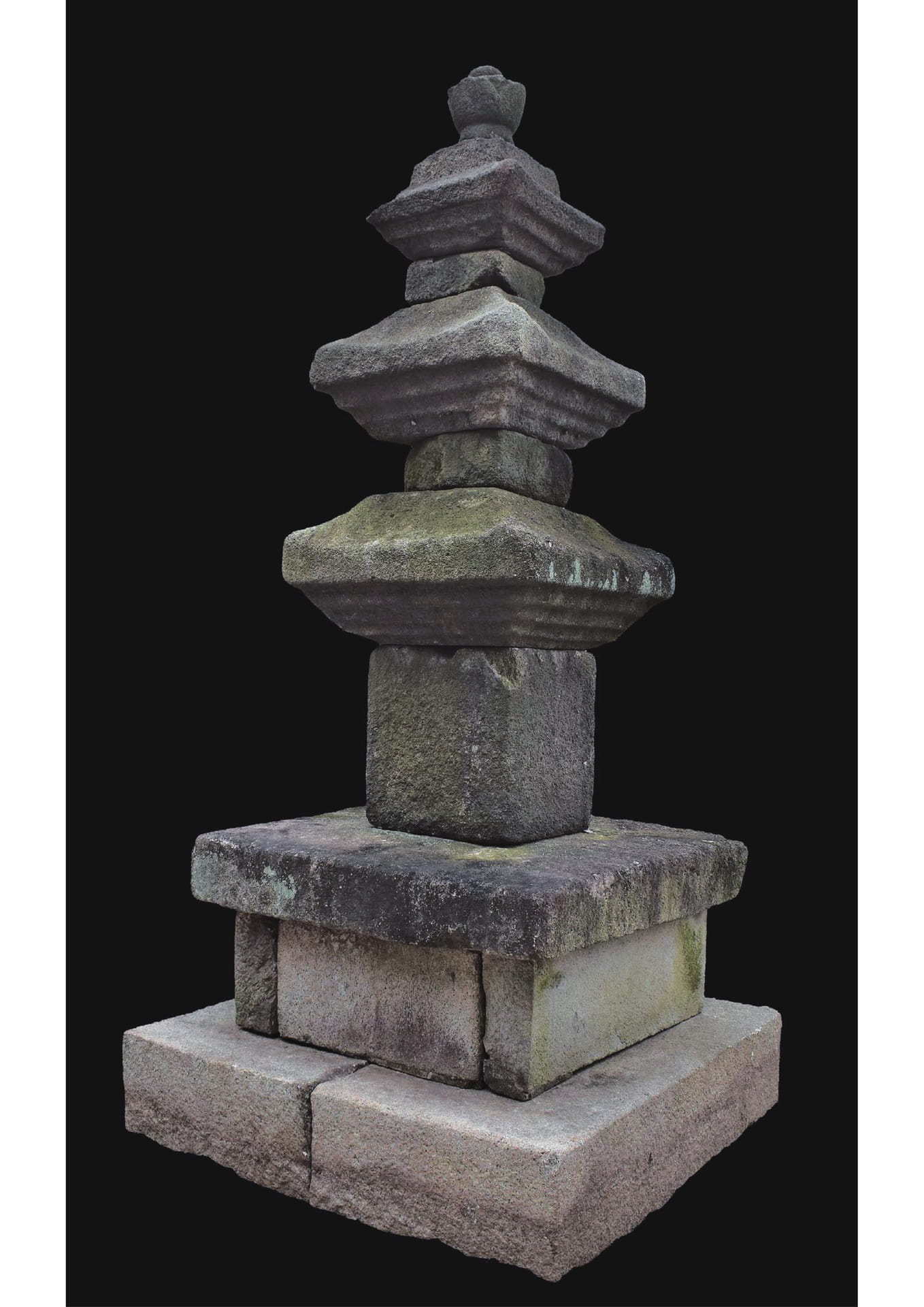 朝鮮三層石塔(317ページ目)