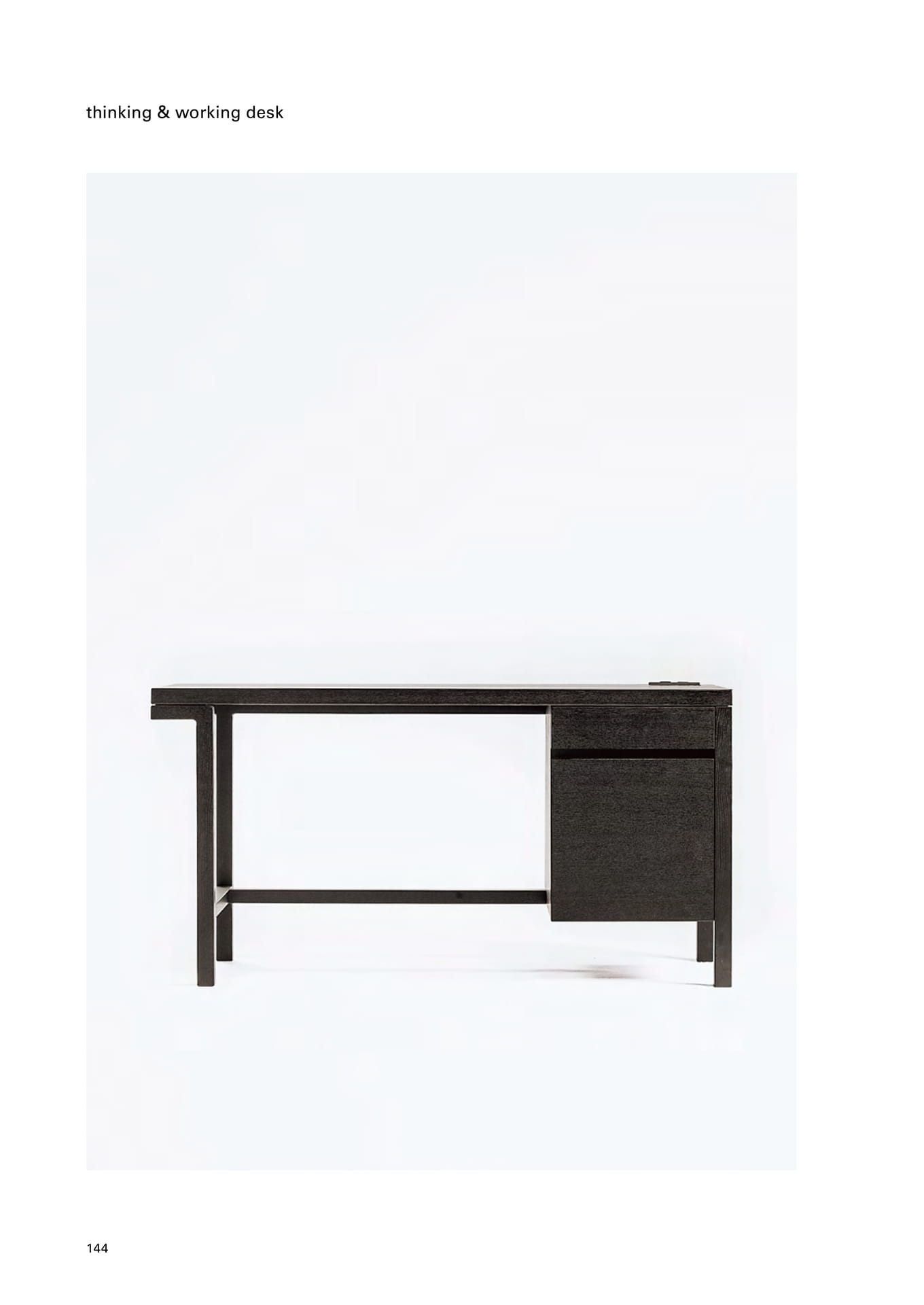 thinking & working desk（146ページ目）