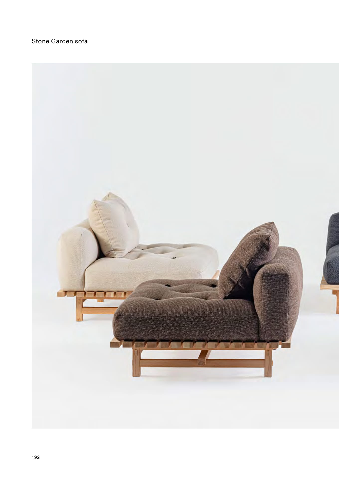 Stone Garden sofa（194ページ目）