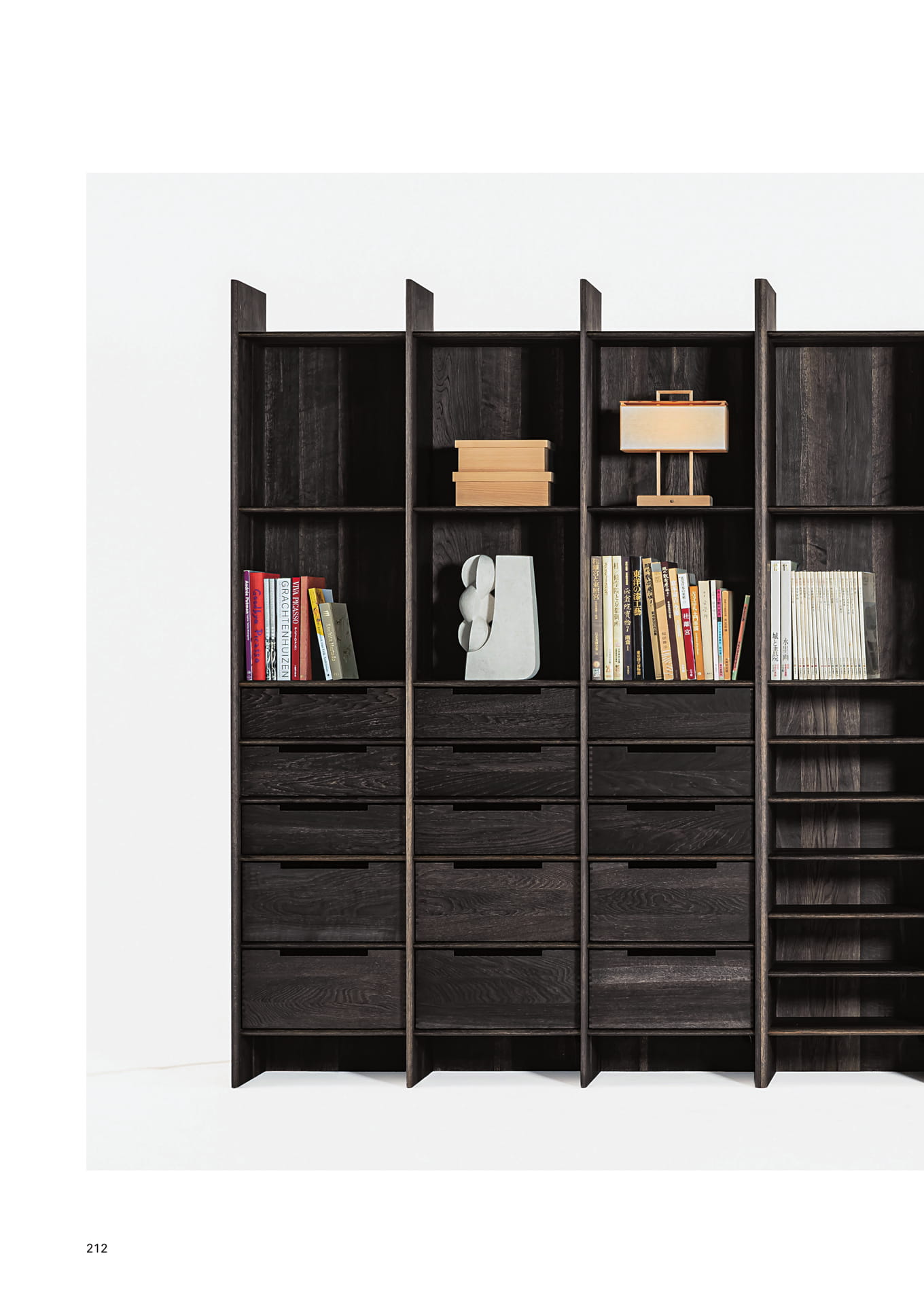 SHELVES(214ページ目)