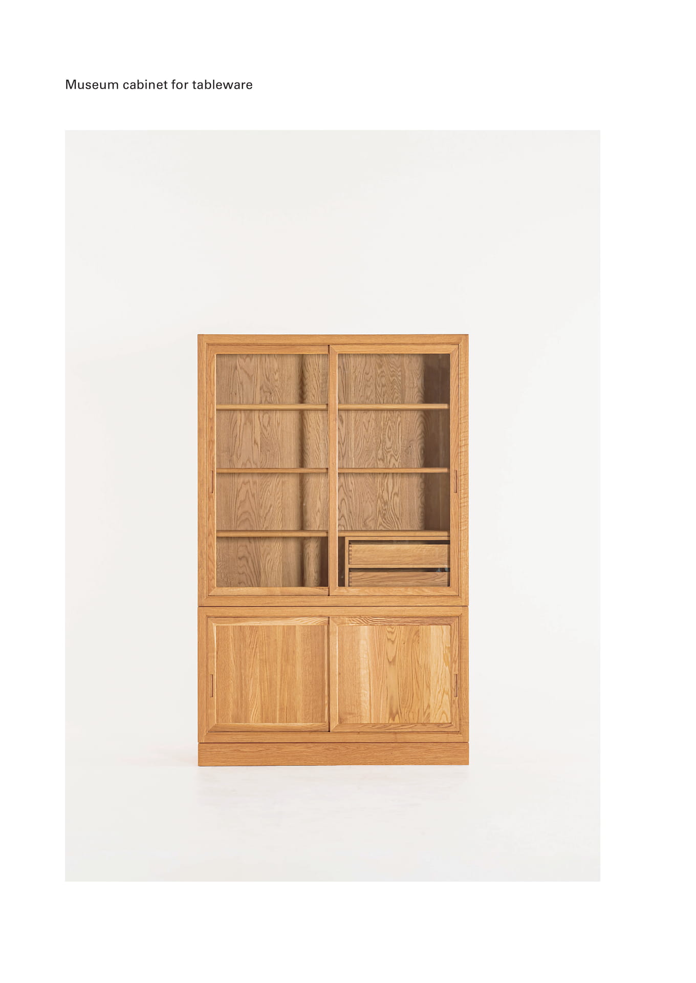 Museum cabinet for tableware(292ページ目)